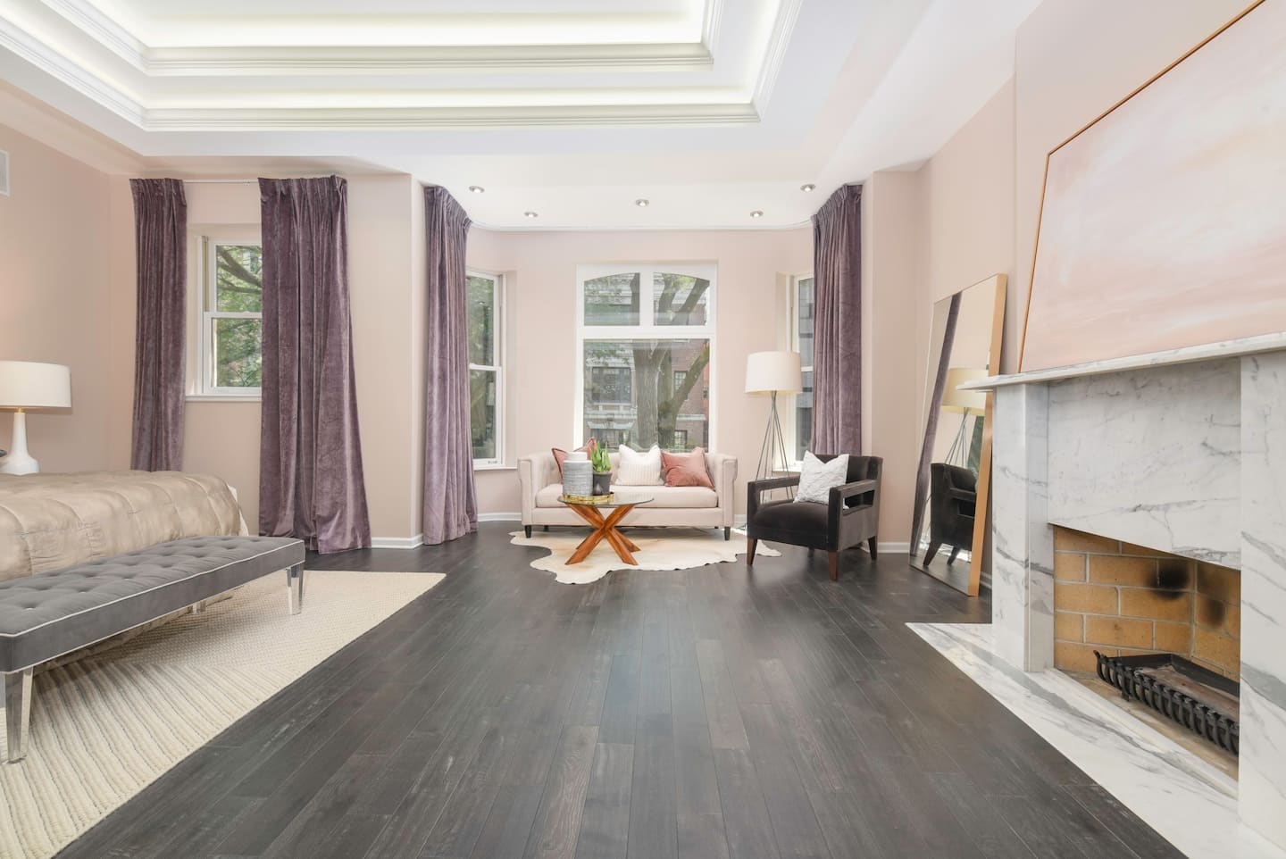 Building Photo - 32 E Bellevue Plz