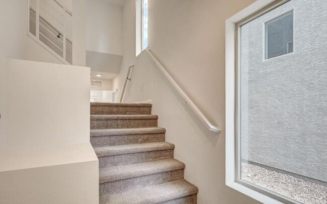 Building Photo - 8056 Haywood Estate Ave