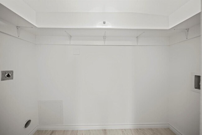 Building Photo - 3500 Tangle Brush Dr