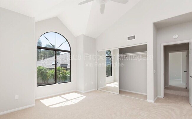 Building Photo - 994 Windflower Way