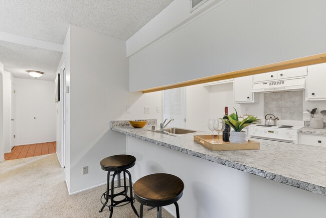 Building Photo - 1123 San Ramon Valley Blvd