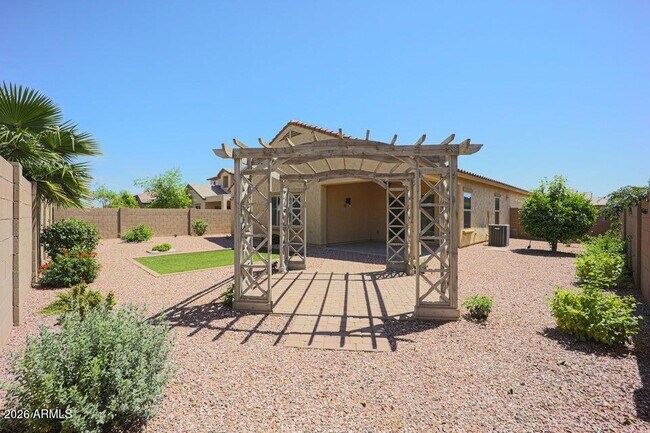 Building Photo - 17576 W Bajada Rd