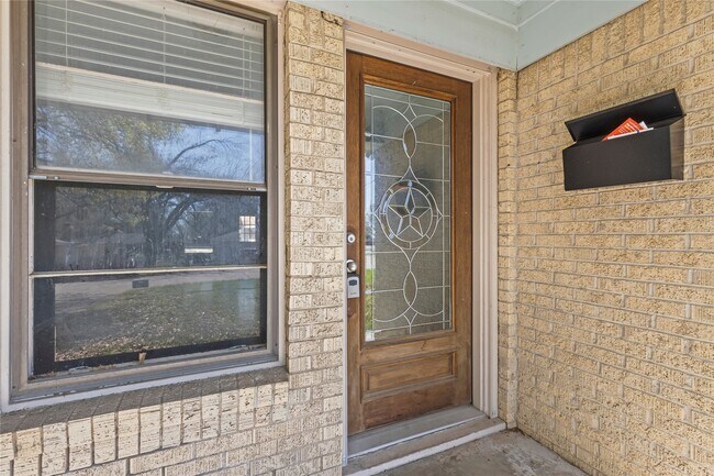 Building Photo - 1809 Westway Ave