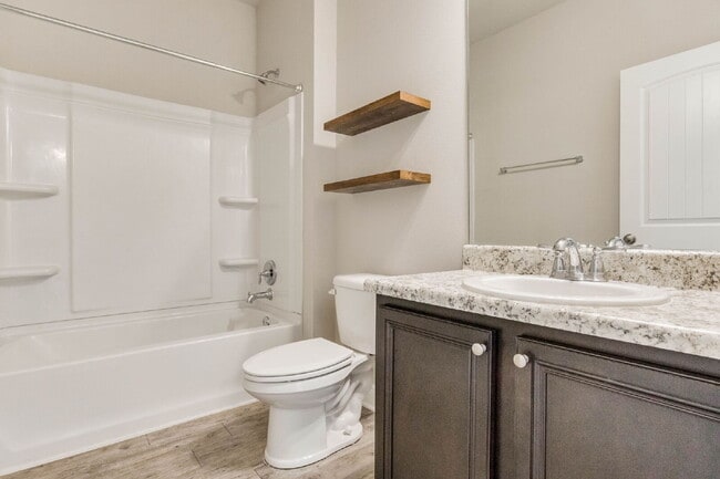 Building Photo - Welcome to this exquisite 4-bedroom, 2-bat...