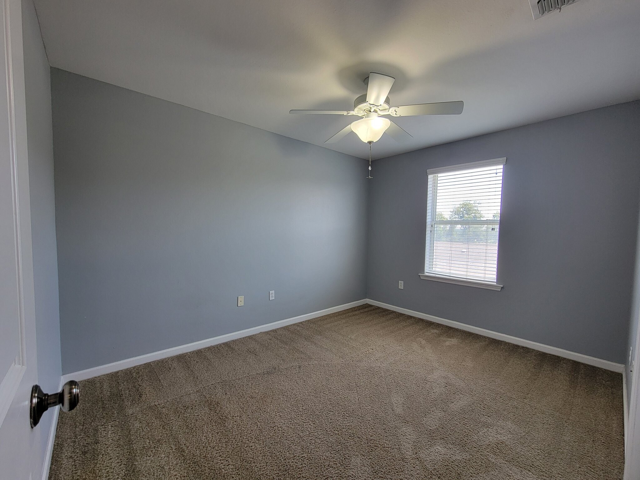 Building Photo - 1659 Quazar Rd