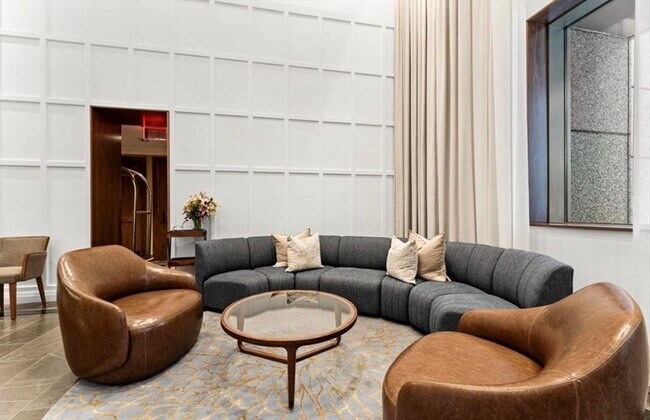 Building Photo - 3 Avery St