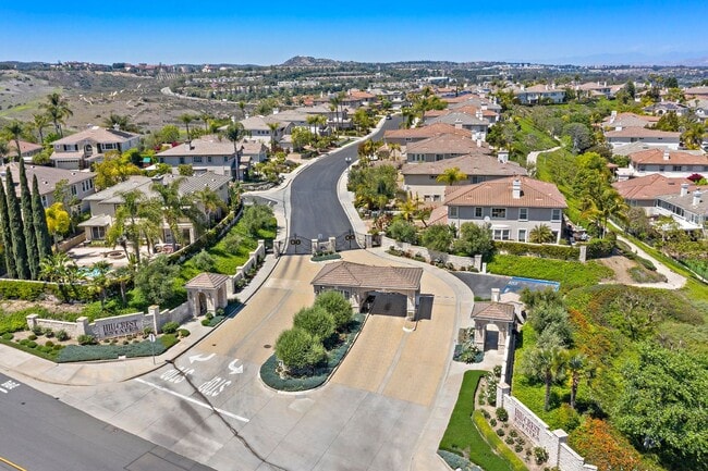 Building Photo - Spectacular Hilltop Estate with Panoramic ...