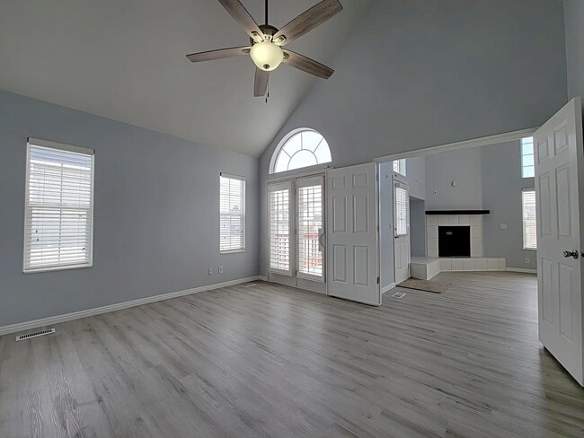 Building Photo - 1528 W 7270 S