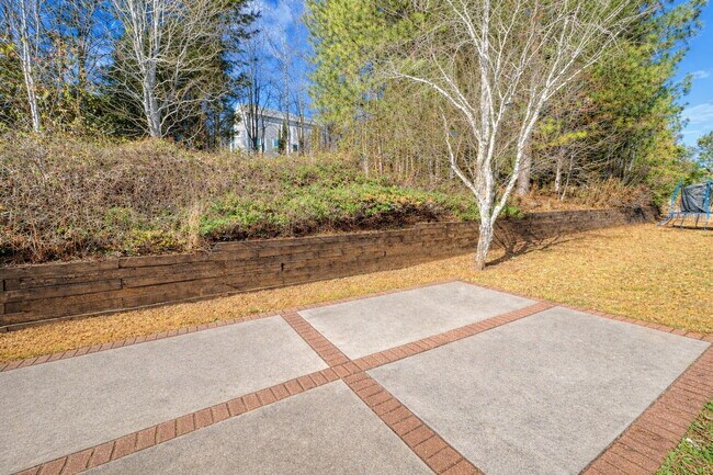 Building Photo - Spacious Home with Open Layout in Prime Johns Creek Location