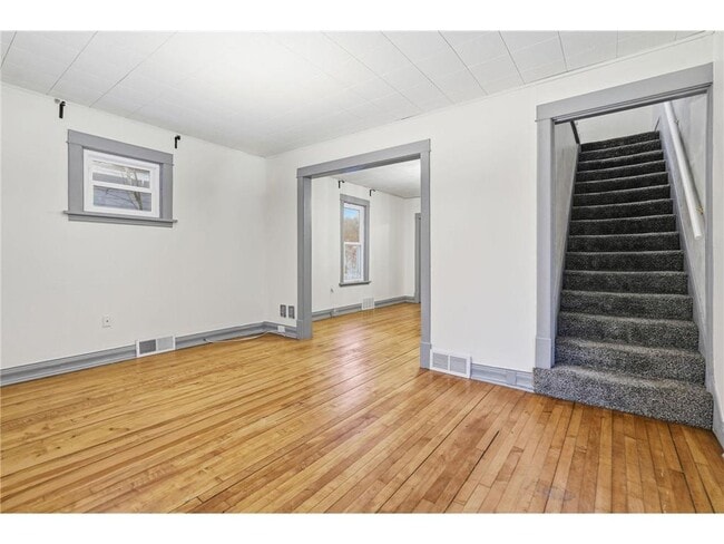 Building Photo - 3451 N Oliver Ave