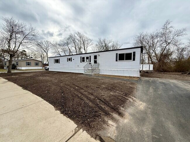 Building Photo - 12 Hayes St