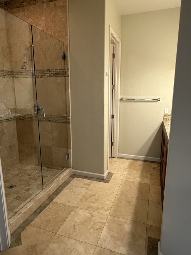 Building Photo - 9900 Wilbur May Pkwy