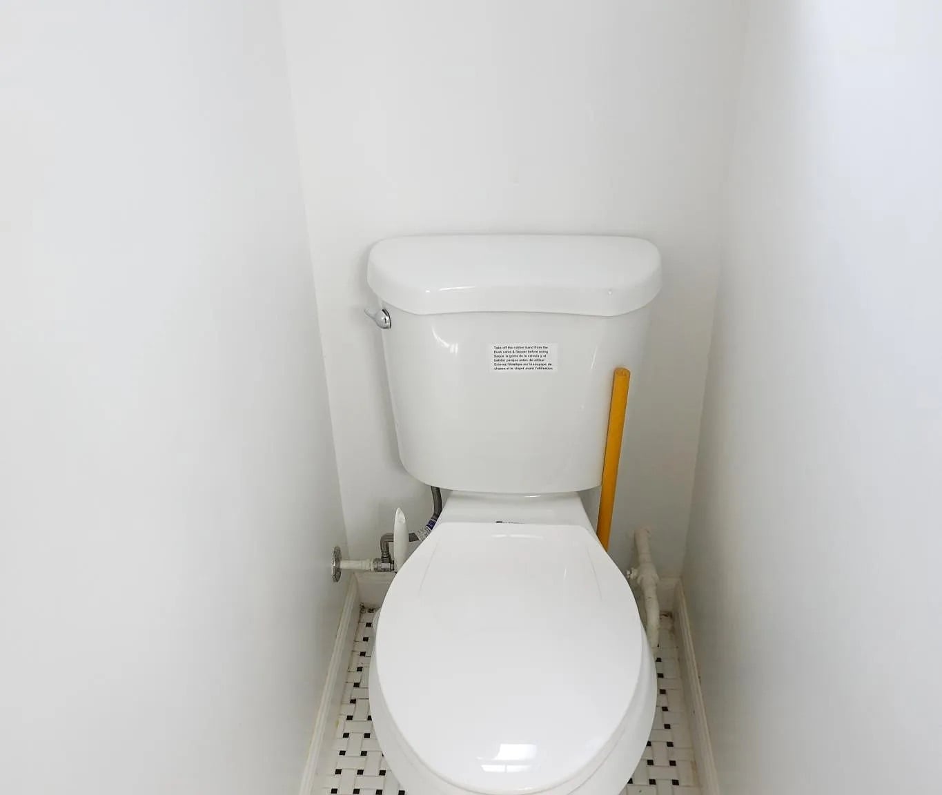 Building Photo - 910 Kennebec Ave