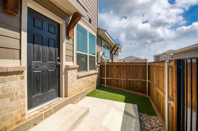 Building Photo - 729 Harvest Moon Dr