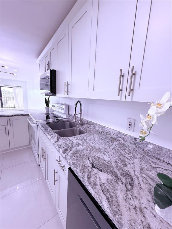 Building Photo - 4272 Deste Ct