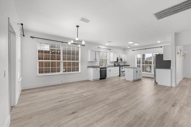 Building Photo - 420 Blackjack Trail