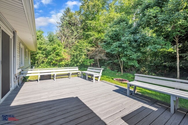 Building Photo - Renovated 3bd/1bth Ranch in Twinsburg Area
