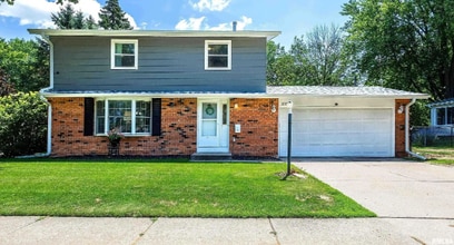 Building Photo - 3129 Windsor Dr