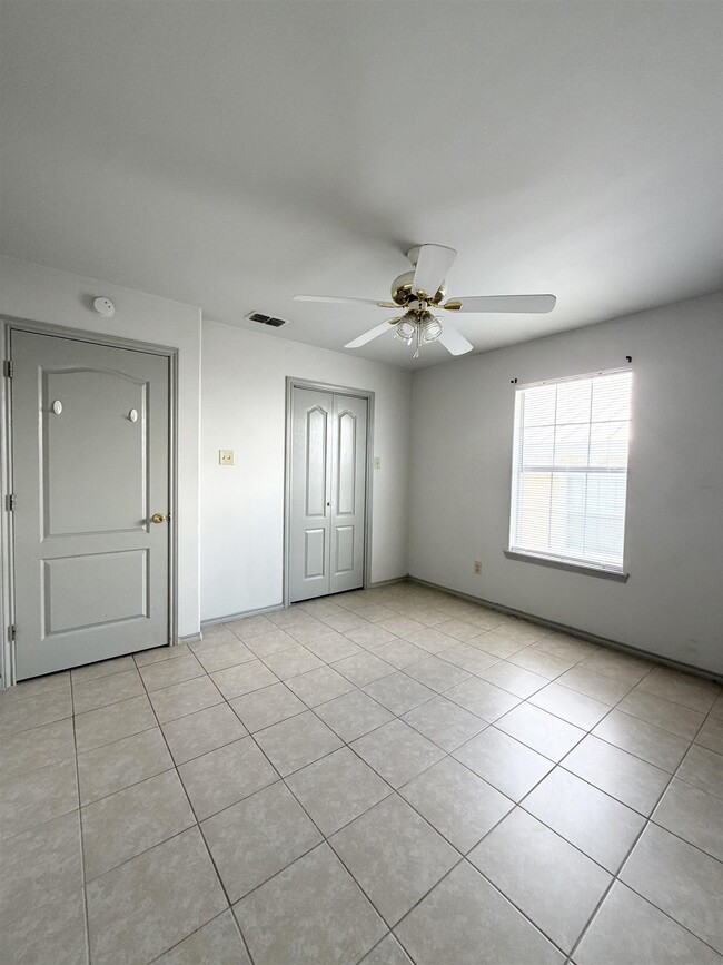 Building Photo - 507 Shiloh Dr