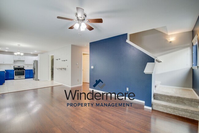 Building Photo - 1134 NW Redwing Dr