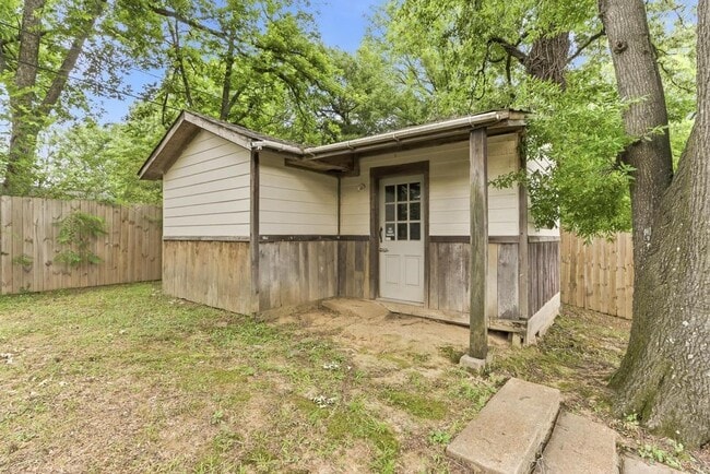 Building Photo - 4906 Verne Rd