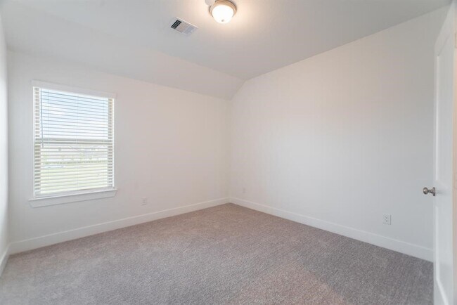 Building Photo - 17723 Tree of Heaven