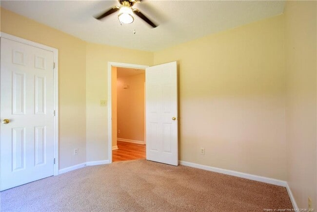 Building Photo - 5050 Summer Ridge Rd