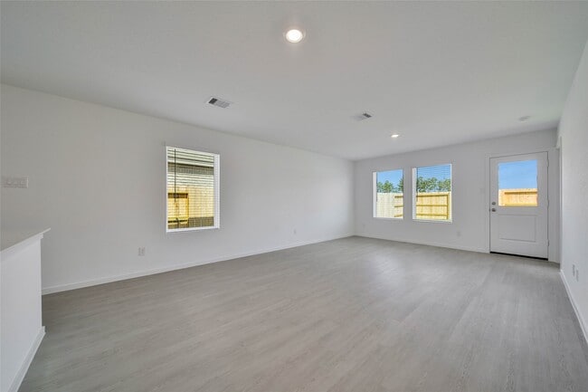 Building Photo - 16257 Bergara Bend Dr