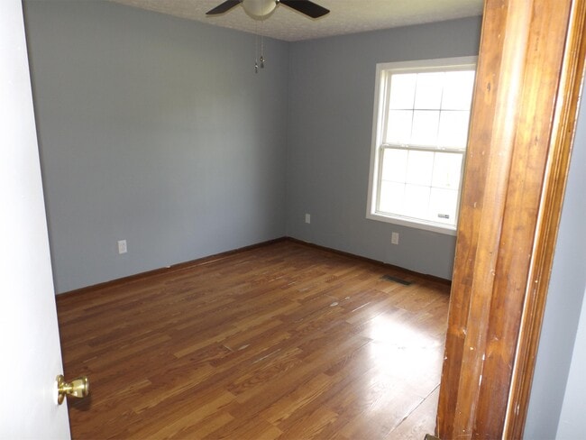 Building Photo - 1226 IN-67