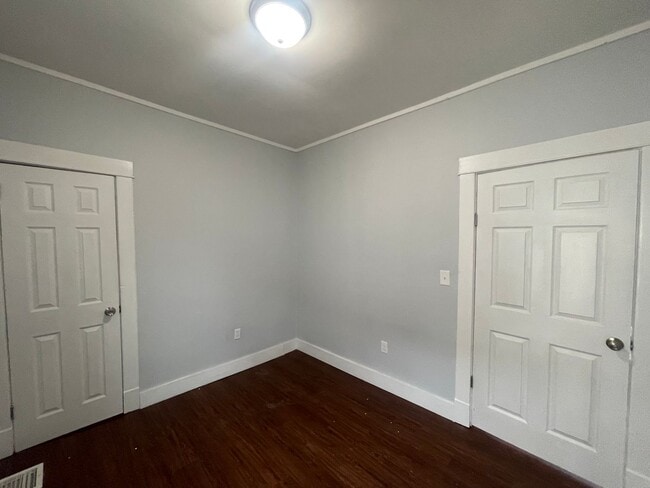 Building Photo - Remodeled 2 Bed/1 Bath home off 23rd!