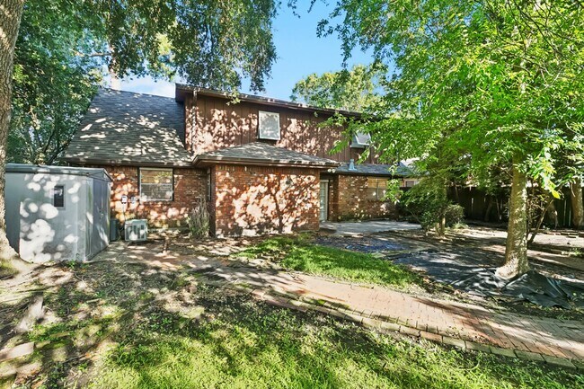 Building Photo - Discover Your Perfect Home: 4-Bed, 3-Bath ...