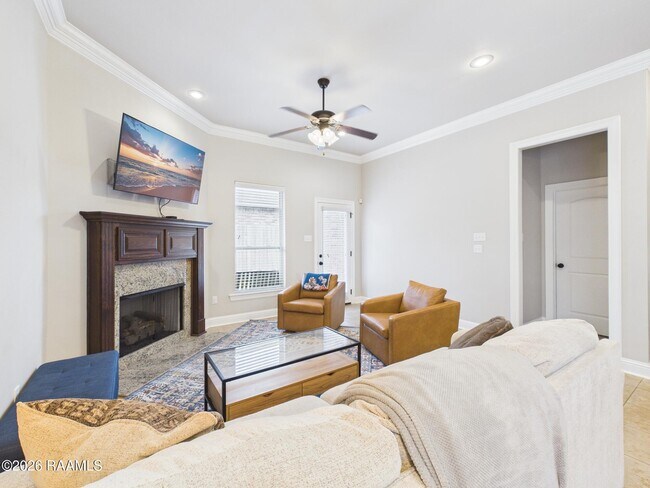 Building Photo - 100 Lacebark Dr