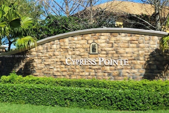 Building Photo - 8255 NW 128th Ln