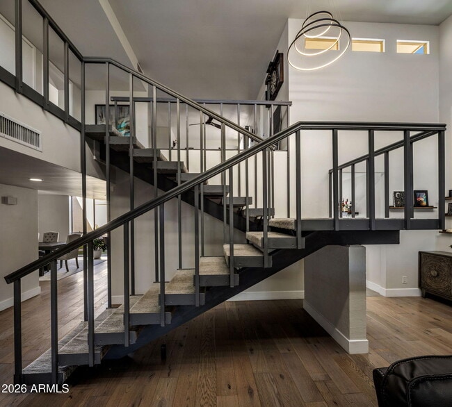 Building Photo - 8633 E Monterosa Ave