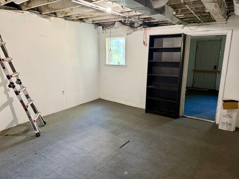 Building Photo - 332 Natchez St