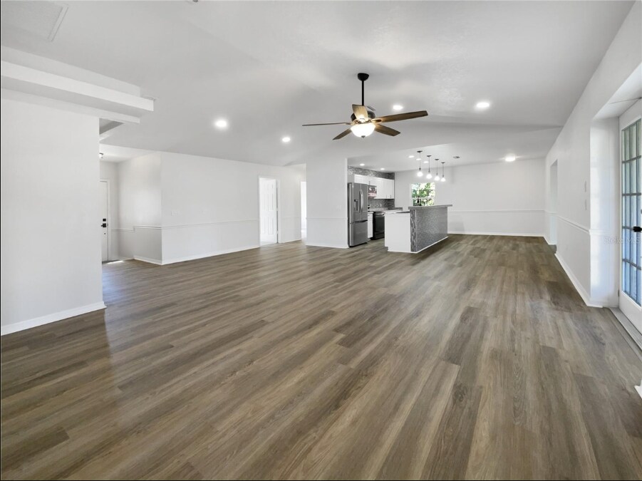 Building Photo - 2334 W Price Blvd