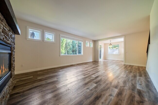 Building Photo - 2956 NW Chardonnay Ln