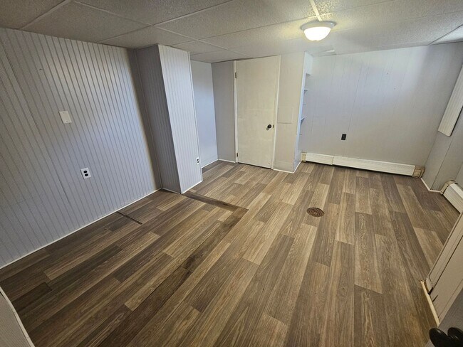 Building Photo - 143 N Albemarle St