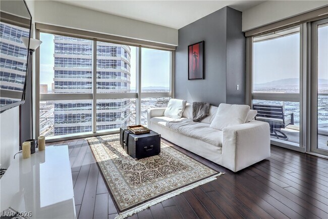 Building Photo - 4471 Dean Martin Dr