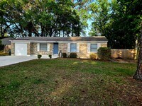 Building Photo - 11587 Gwynford Ln