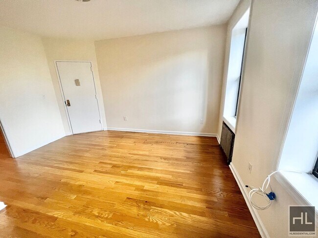 Building Photo - AMSTERDAM AVENUE