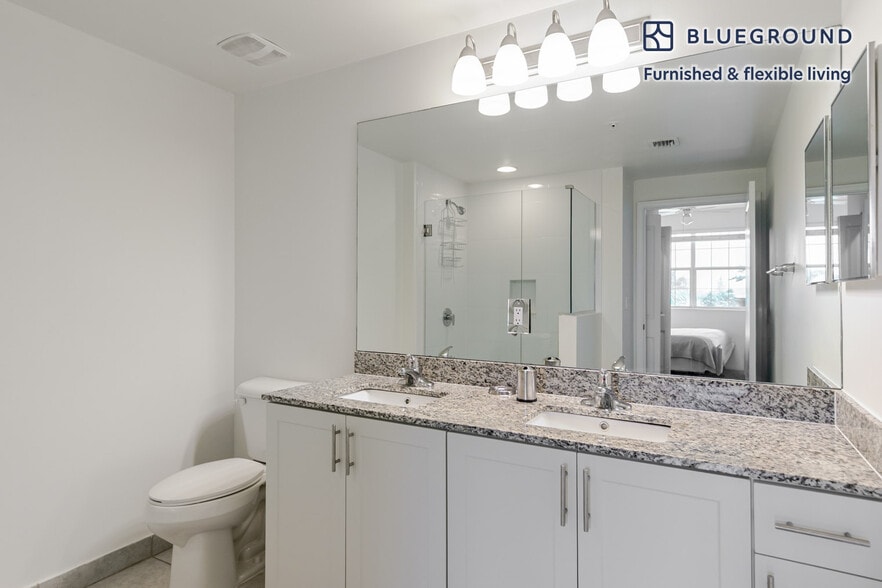 Building Photo - 4300 SW 113th Terrace