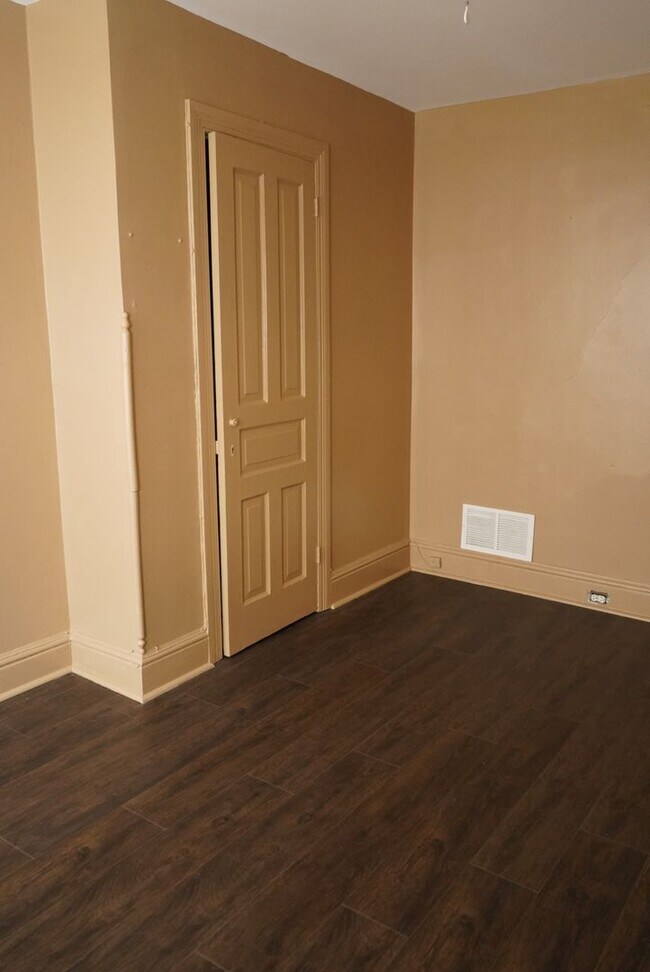 Building Photo - 261 S Belvidere Ave