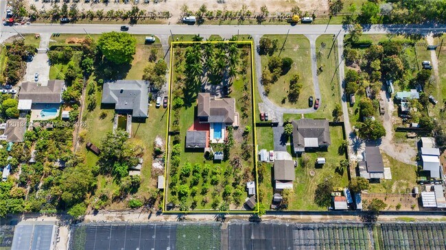 Building Photo - 26500 SW 167th Ave