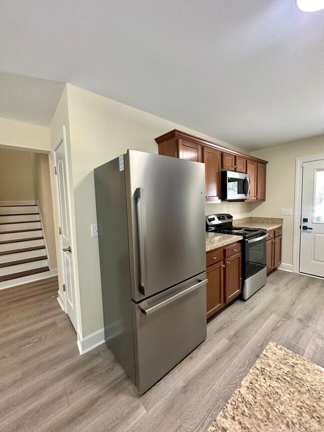 Building Photo - SPACIOUS NEWLY BUILT HOME
