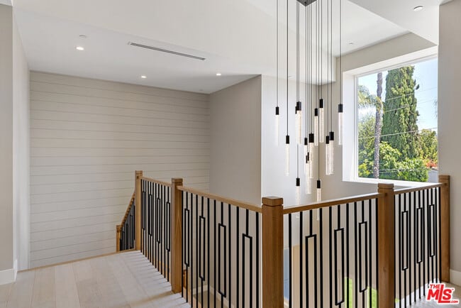 Building Photo - 15566 Chasmila Dr