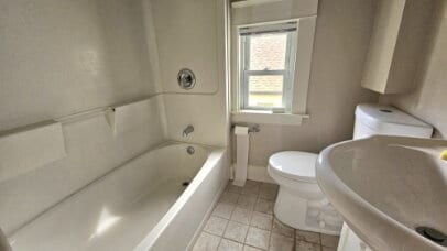 Building Photo - 3832 Harriet Ave