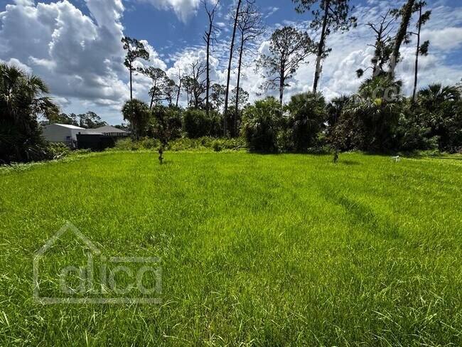 Building Photo - 2554 Ananas Rd