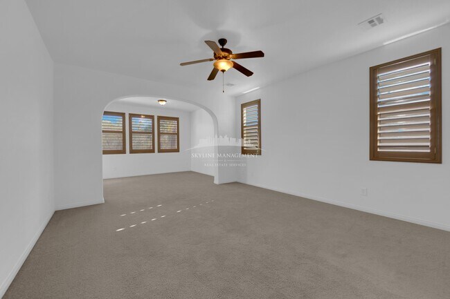 Building Photo - 8445 Cambrils Ave