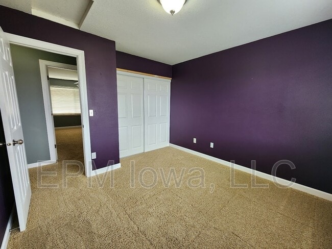 Building Photo - 5450 Prairie Ridge Ave